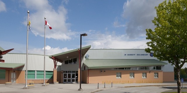 ジョン・ネイピア・バーネット・セカンダリー・スクール J.N. Burnett Secondary School