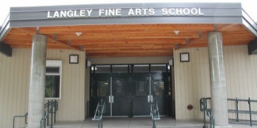 ラングレー・ファイン・アーツ・スクール Langley Fine Arts School