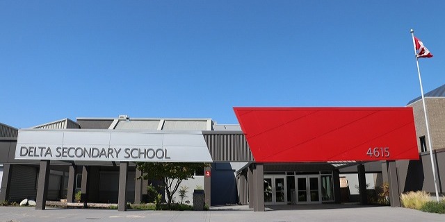 デルタ・セカンダリー・スクール Delta Secondary School