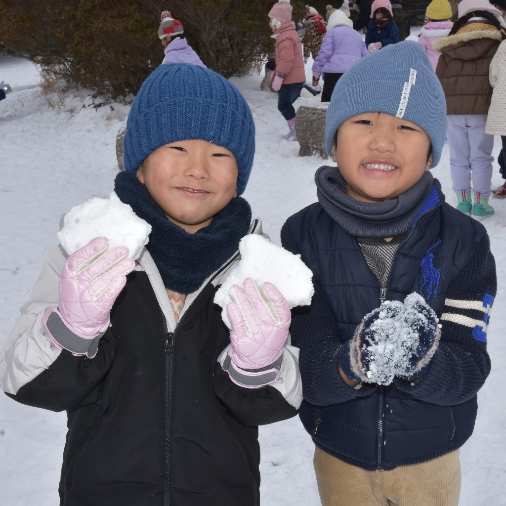 鶴見岳雪遊び