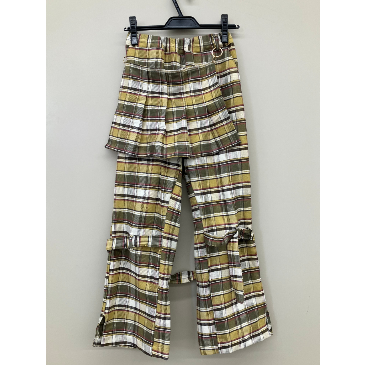 ボンテージパンツ