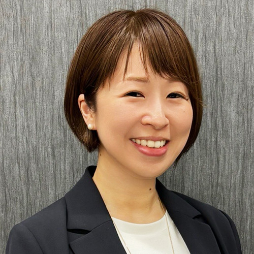 室谷綾さん