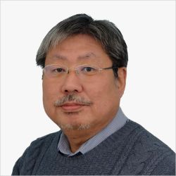 山岸洋一 教授