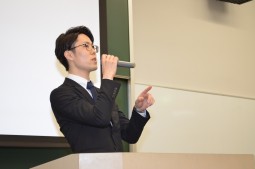 新入生ガイダンス