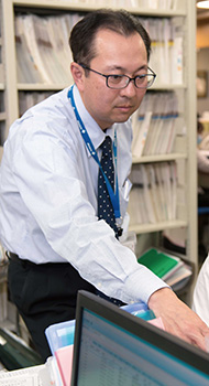 卒業生/医事課主任