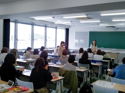 各々の「連休中について」を発表! 上手くみんなに伝えてみよう!