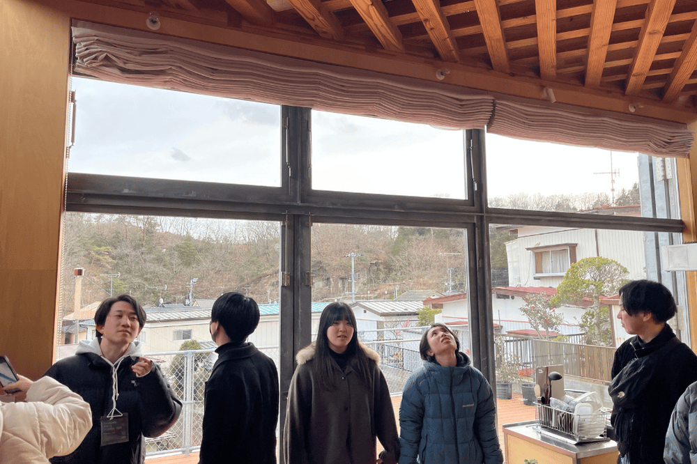 写真家?嵯峨倫寛氏 住宅