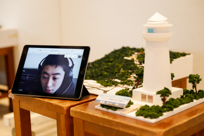 東北文化学園専門学校卒業制作展 審査の様子