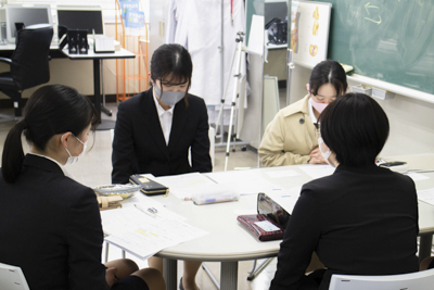 医療秘書科1年生『学内実習』開始!