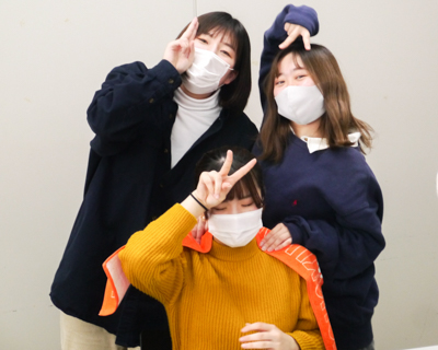 医療秘書科1年生 アロマ・ハンドケアマッサージを体験しました