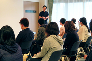 卒業生による就職講話