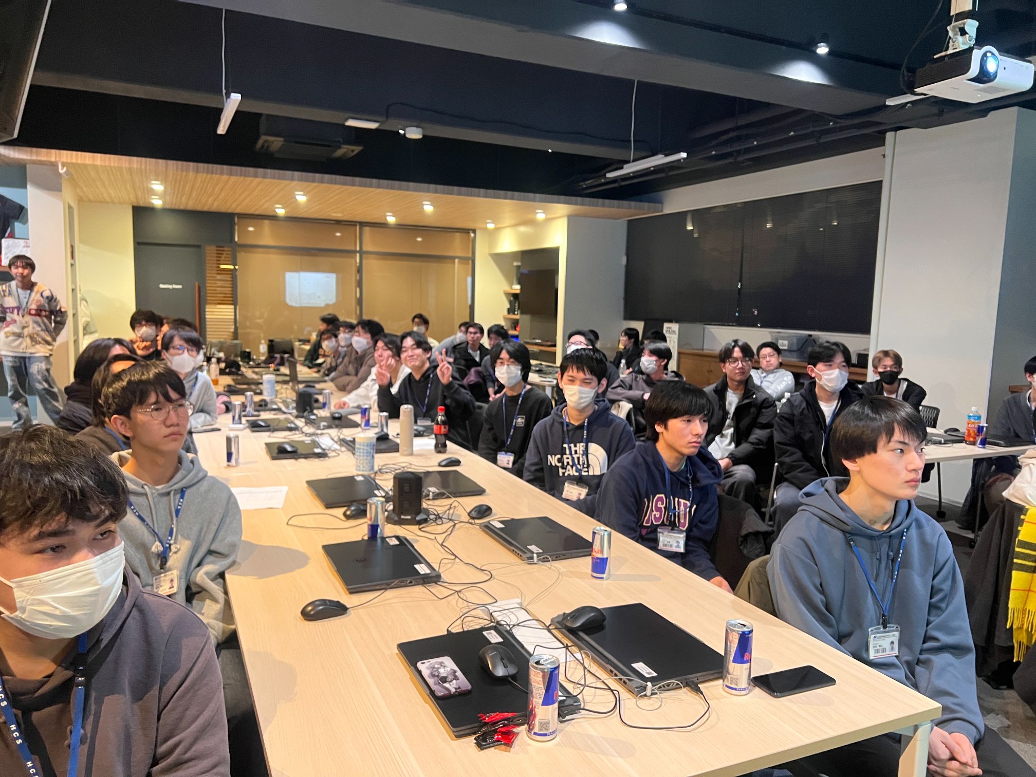 プレゼンを聞いている様子