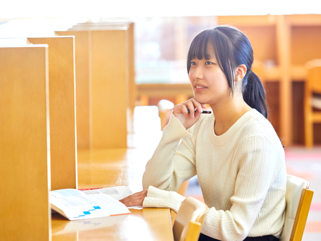 (進学)四年制大学への編入