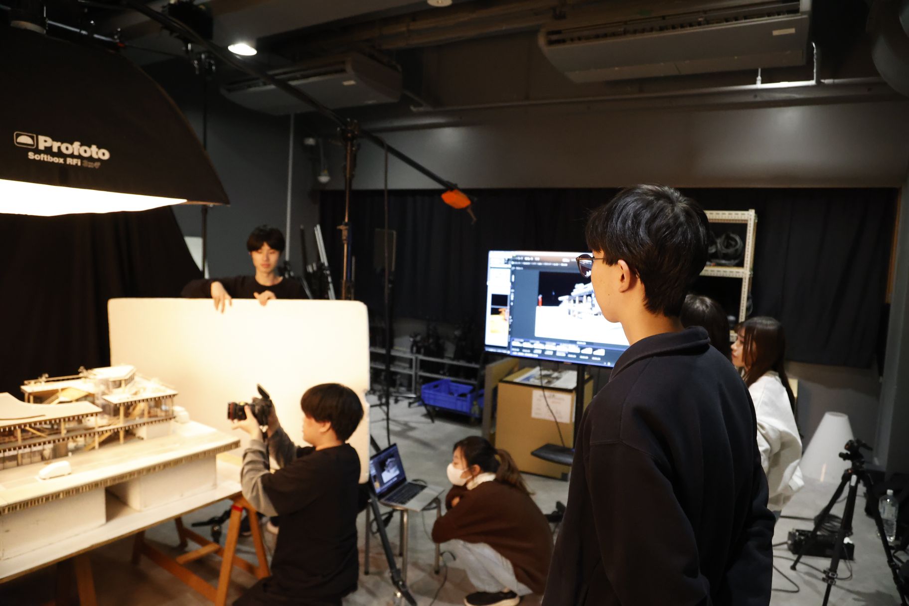 日本写真芸術専門学校にて交流模型撮影会青山製図専門学校