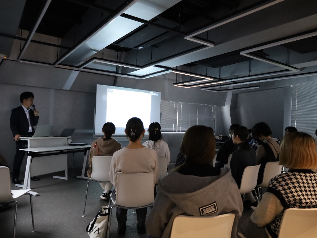 商空間デザイン科卒業生によるOB・OG懇談会青山製図専門学校