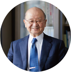 理事長・校長 山﨑輝夫