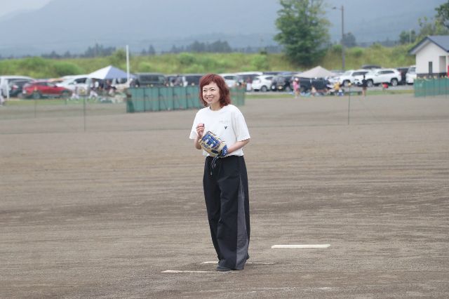 ふじポンさんによる始球式