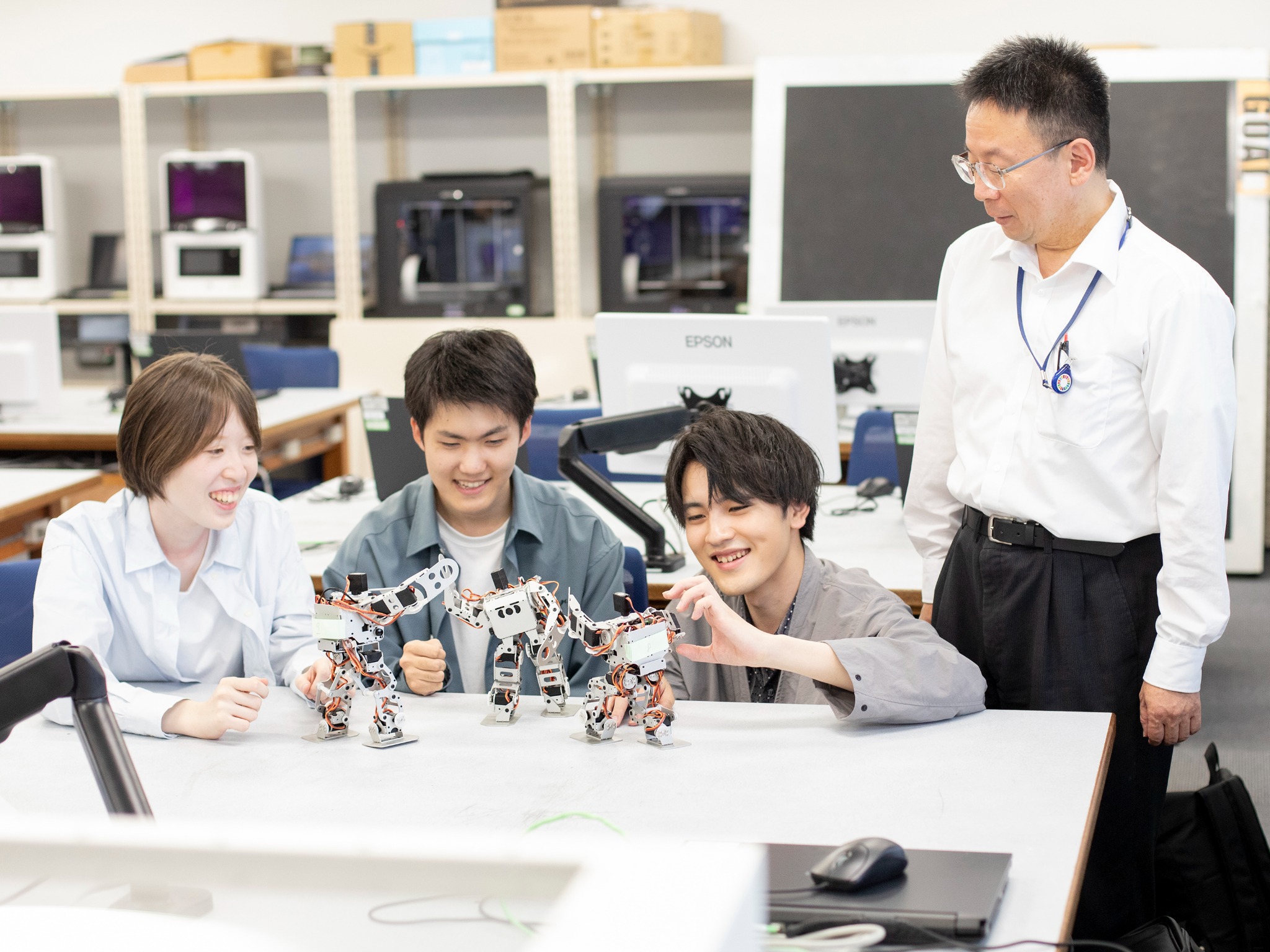 情報電子機械科授業風景01