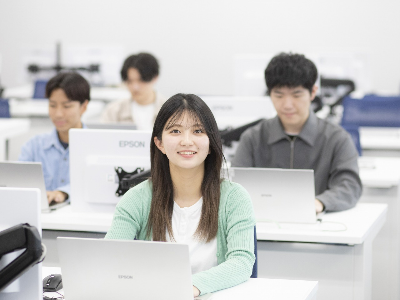 情報システム科