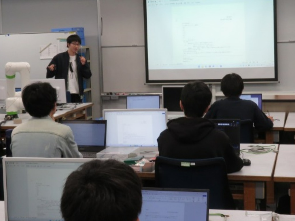 ピエゾ音楽会（情報電子機械科１年生）