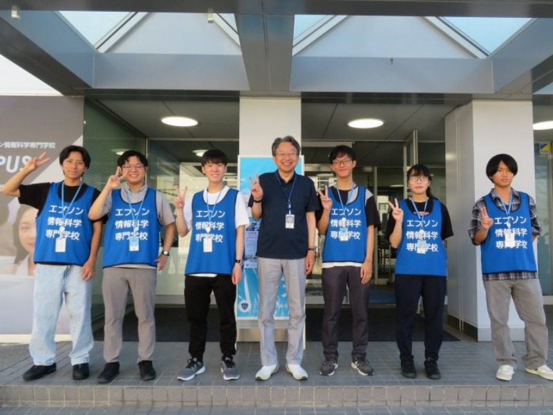 在校生スタッフと校長先生