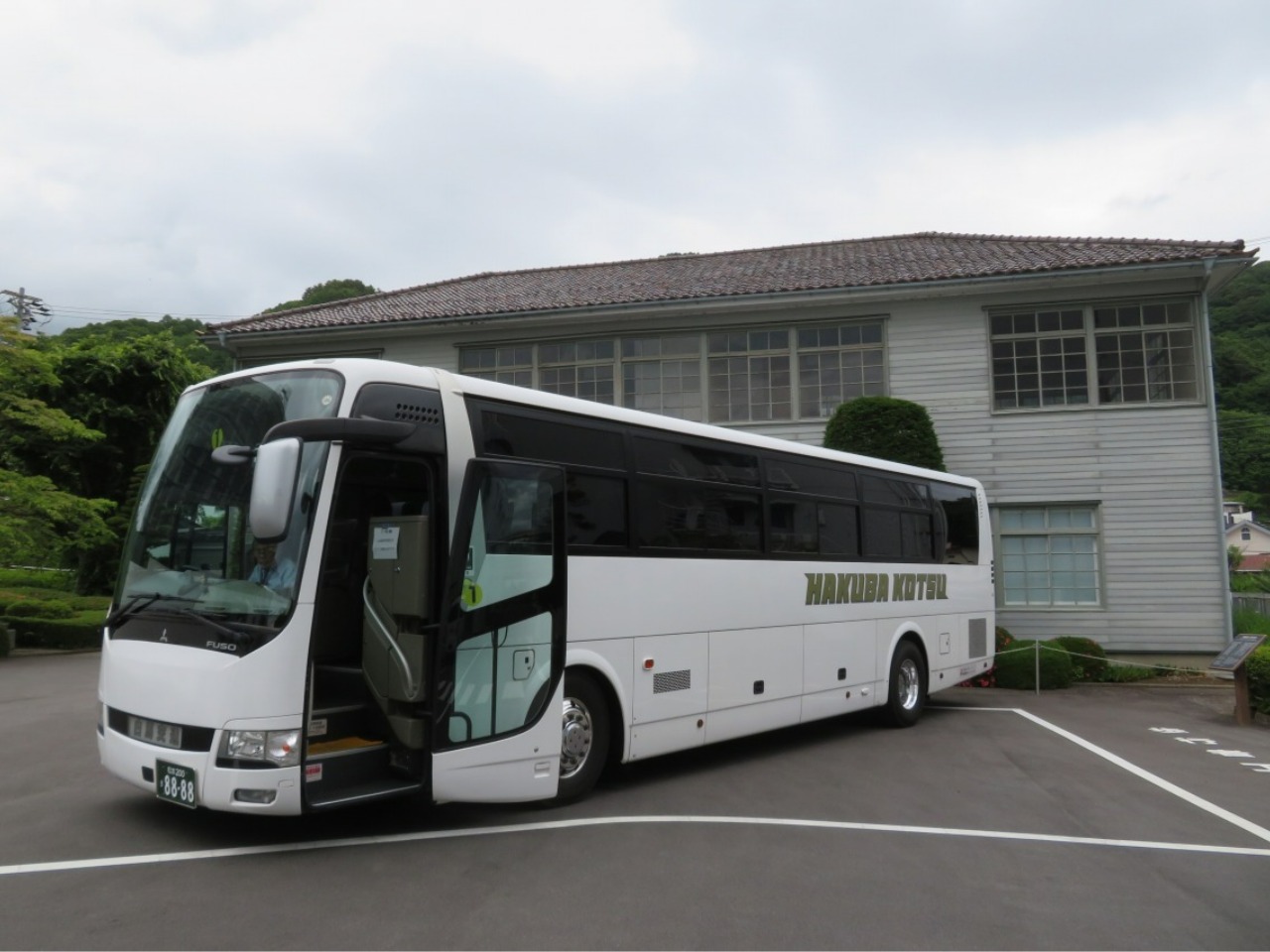 大型バスで来校
