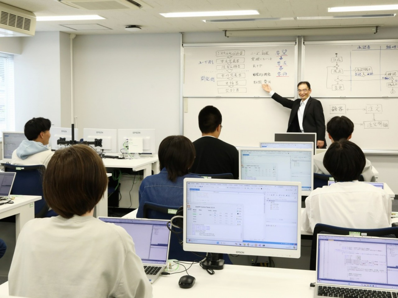 情報システム科授業風景03