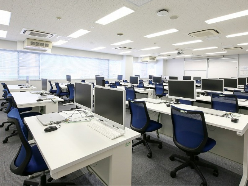 パソコン実習室(35名程度収容)