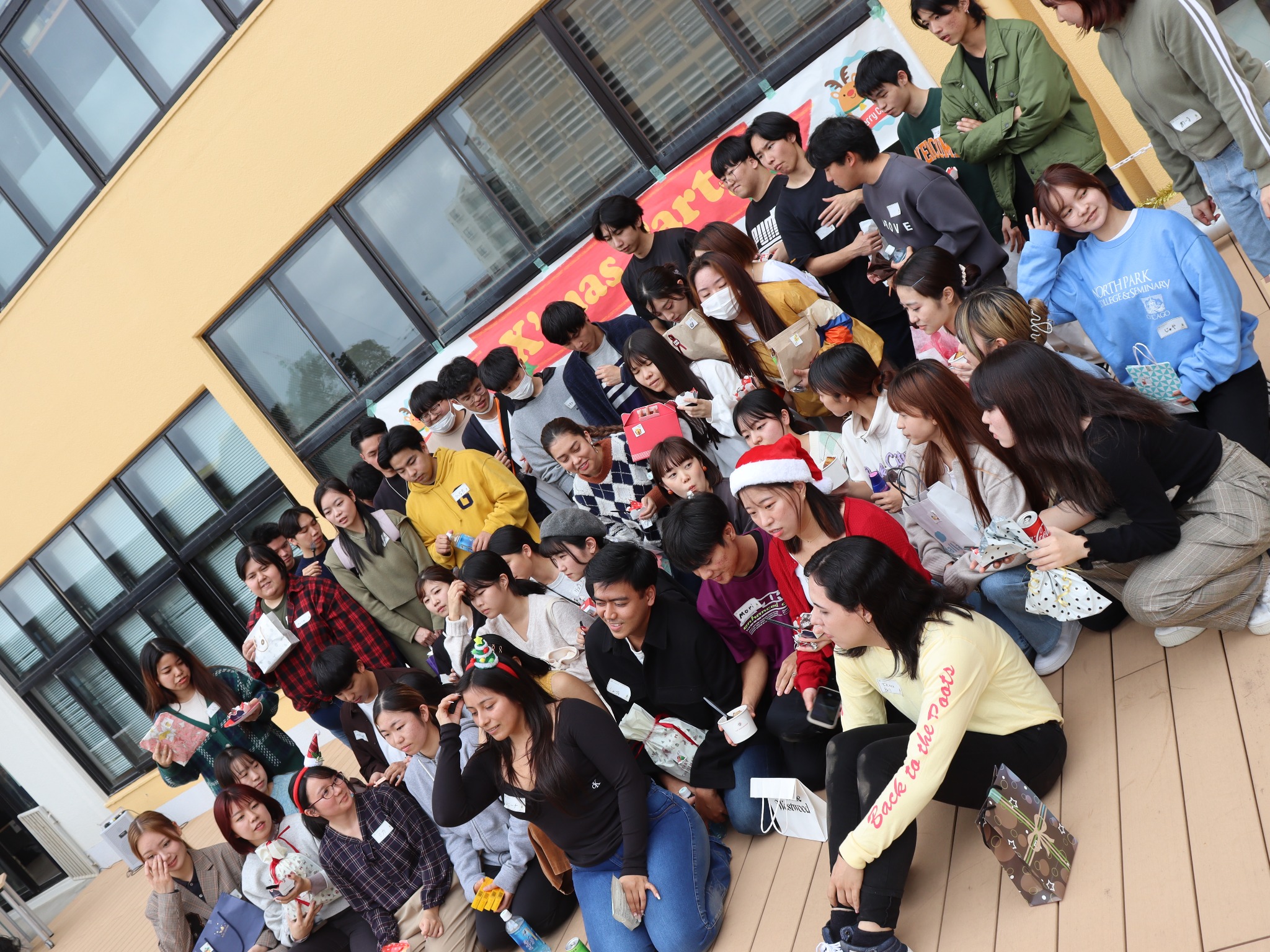 国際交流クリスマスパーティの様子