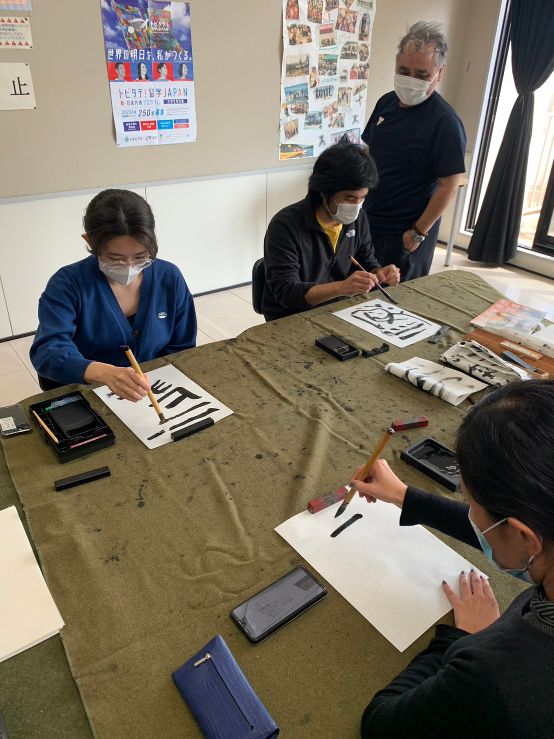 新春書初め会の様子