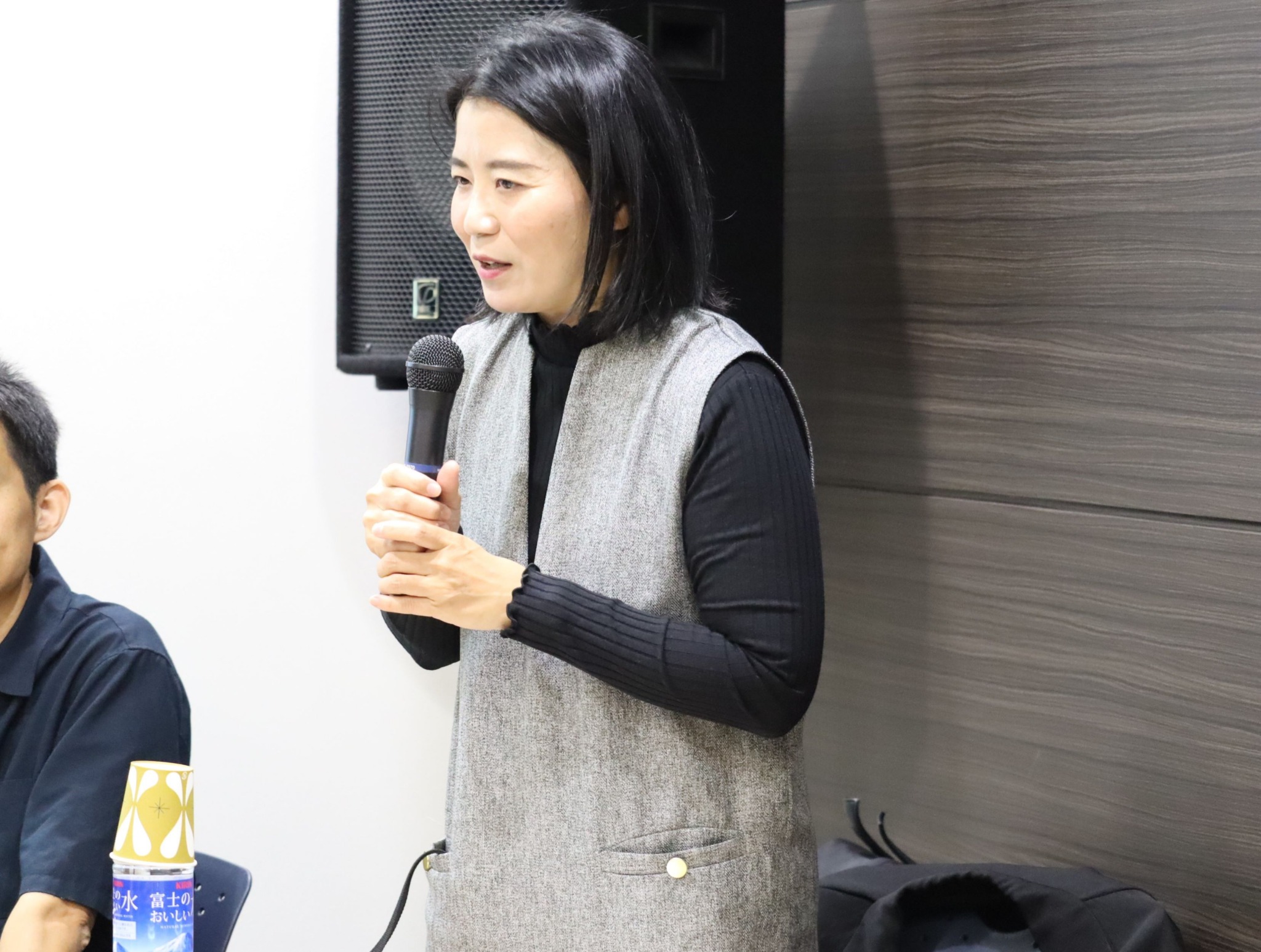 講師紹介:島袋伊津子 氏(沖縄経済環境研究所所員・経済学部教授)