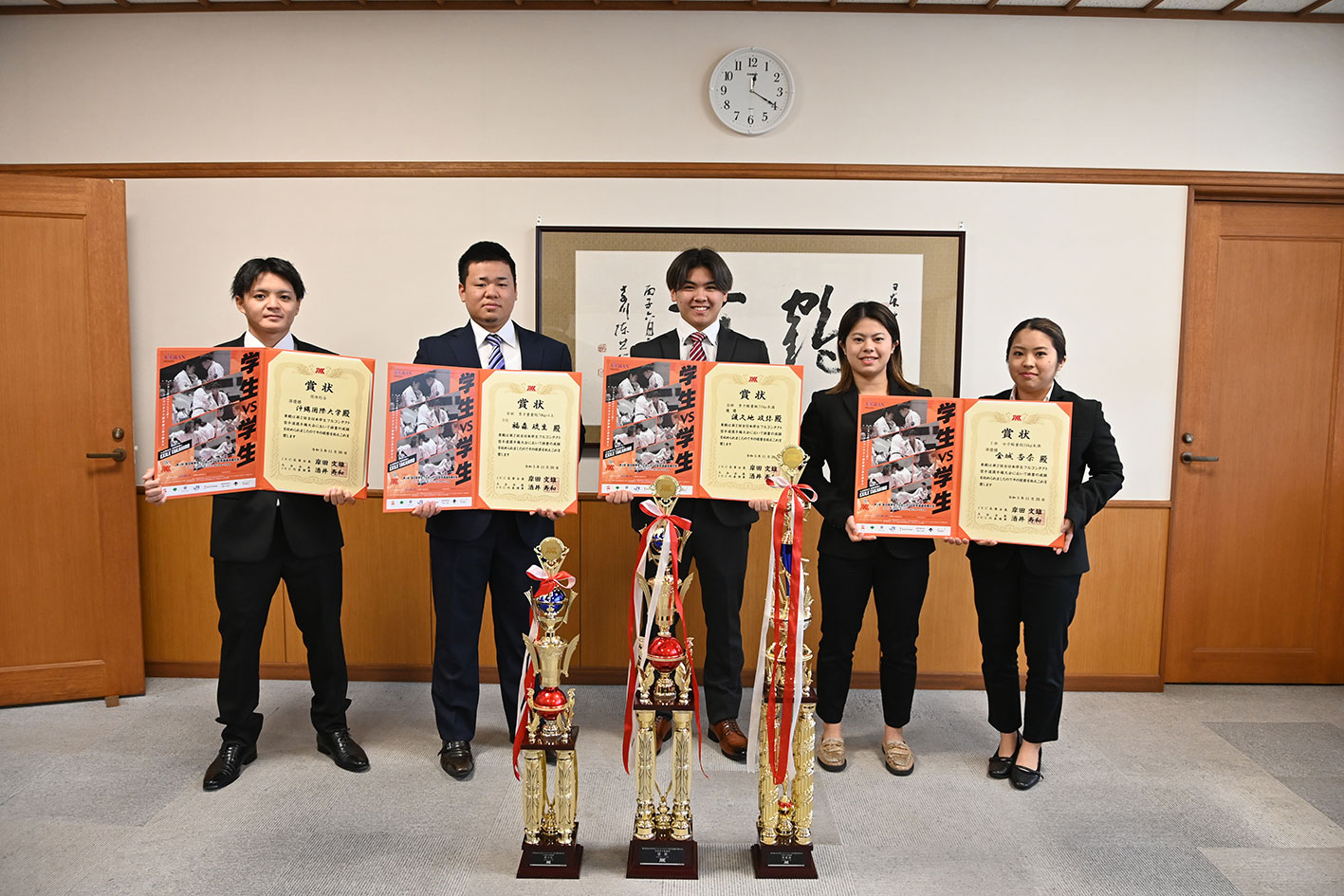 第2回全日本学生フルコンタクト空手道選手権大会インカレで輝かしい成績を修めた学生のみなさん