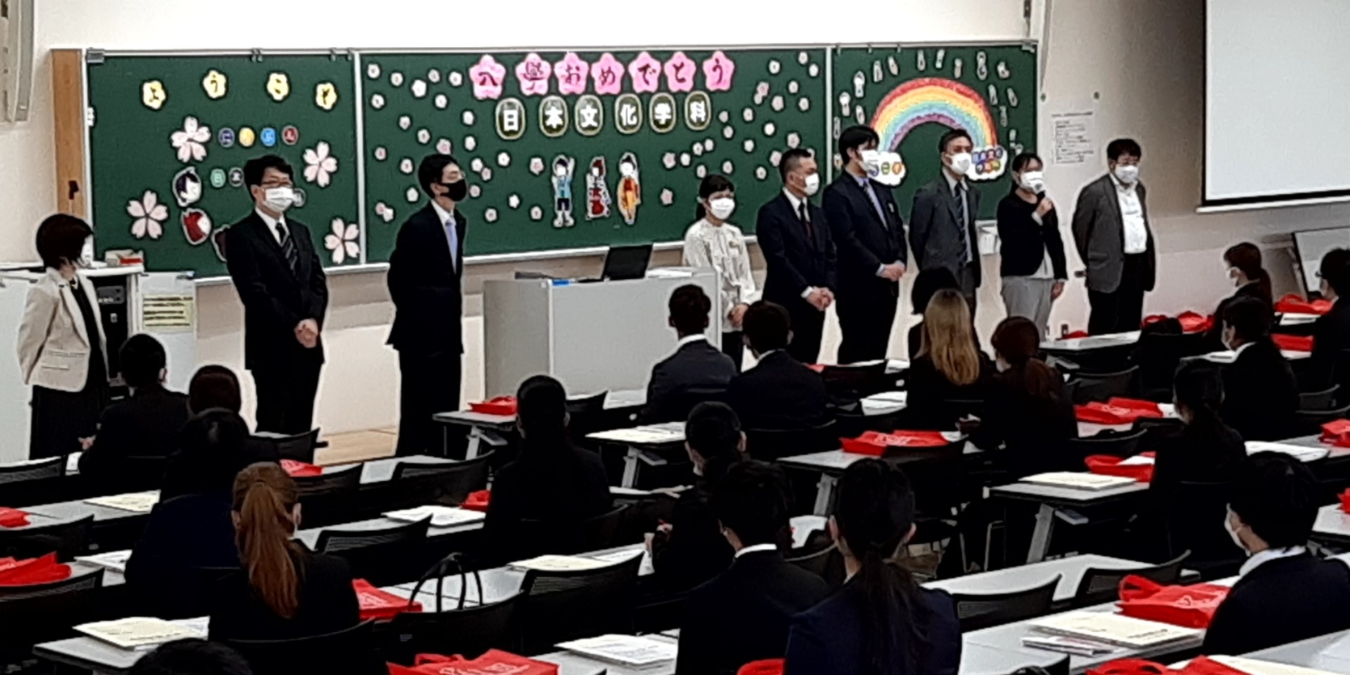 21年度沖縄国際大学入学式が行われました 日文のブログ 沖縄国際大学