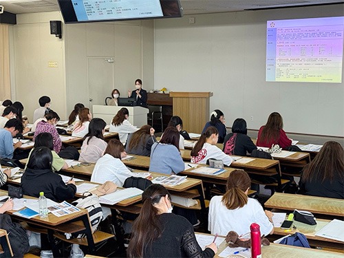 聖泉大学 看護学部 就職説明会