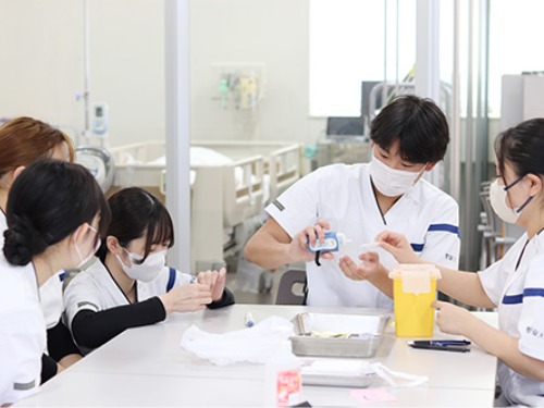 聖泉大学 看護学部 演習