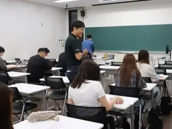 聖泉大学 人間学部 キャリアデザイン