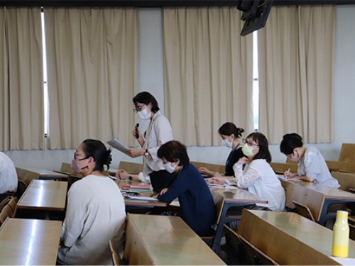 聖泉大学　看護学研究科　デザイン発表会