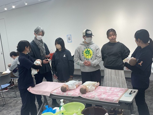 聖泉大学 別科助産専攻 パパママクラス