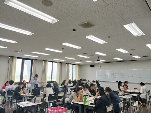 聖泉大学 看護学部 1年生 フレッシュゼミ