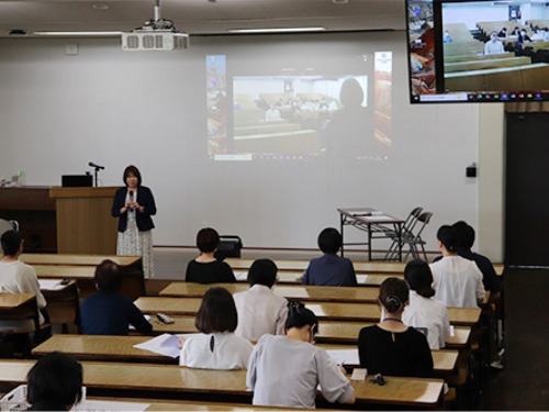 聖泉大学　看護学研究科　デザイン発表会
