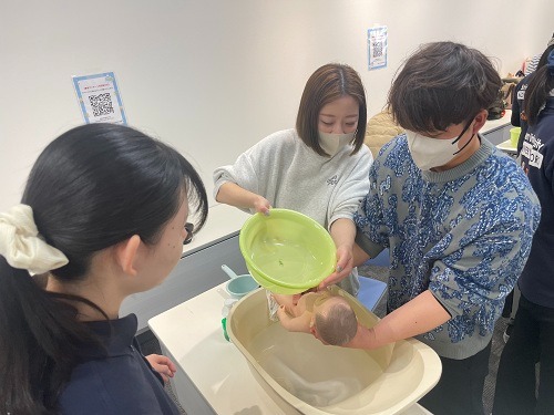 聖泉大学 別科助産専攻 パパママクラス