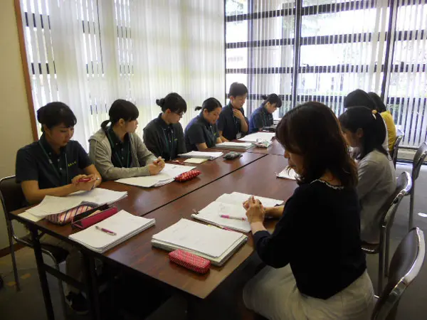 事例を発表する様子