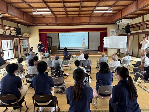 聖泉大学 看護学部 ボランティアグループ久留美「ふれあいサロン」