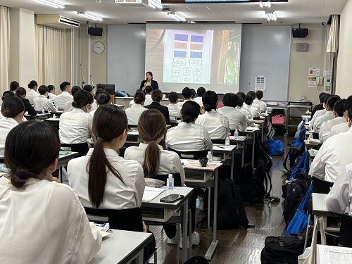 聖泉大学 看護学部 基礎看護学実習Ⅰ