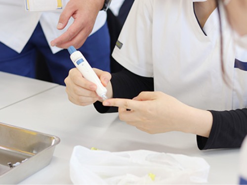 聖泉大学 看護学部 演習