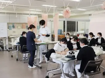 聖泉大学 看護学部 成人看護学実習