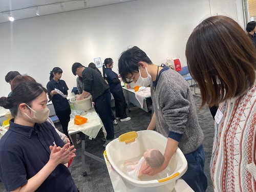 聖泉大学 別科助産専攻 パパママクラス