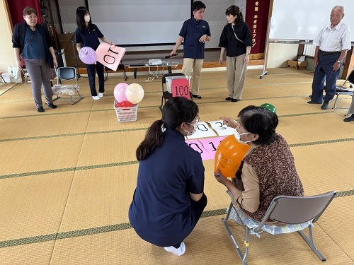 聖泉大学 看護学部 ボランティアグループ久留美「ふれあいサロン」