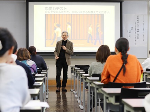 聖泉大学 看護学部 キャリアアップセンター 卒業生研修会