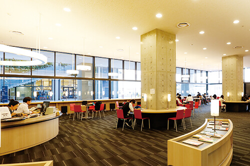 4冊セット 愛知大学五十年史＋創立関係資料 通史編・資料編・人物伝・記録書 4冊セット 愛知大学五十年史＋創立関係資料 通史編・資料編・人物伝